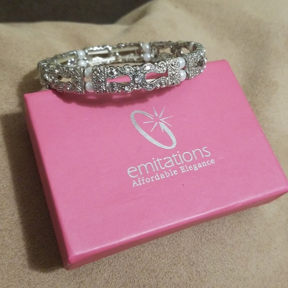 Faux Pearl and Silver Horseshoe SOA Bracelet